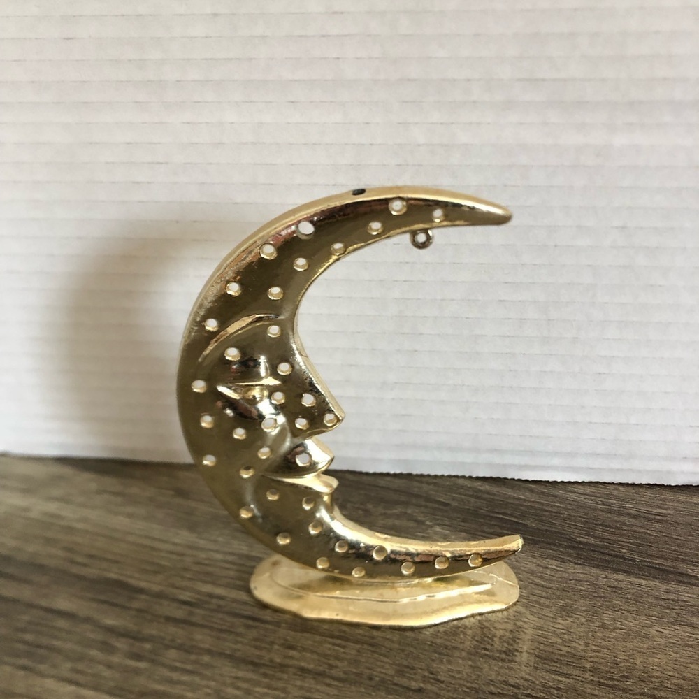 Vtg Metal Crescent Moon Earring Stand